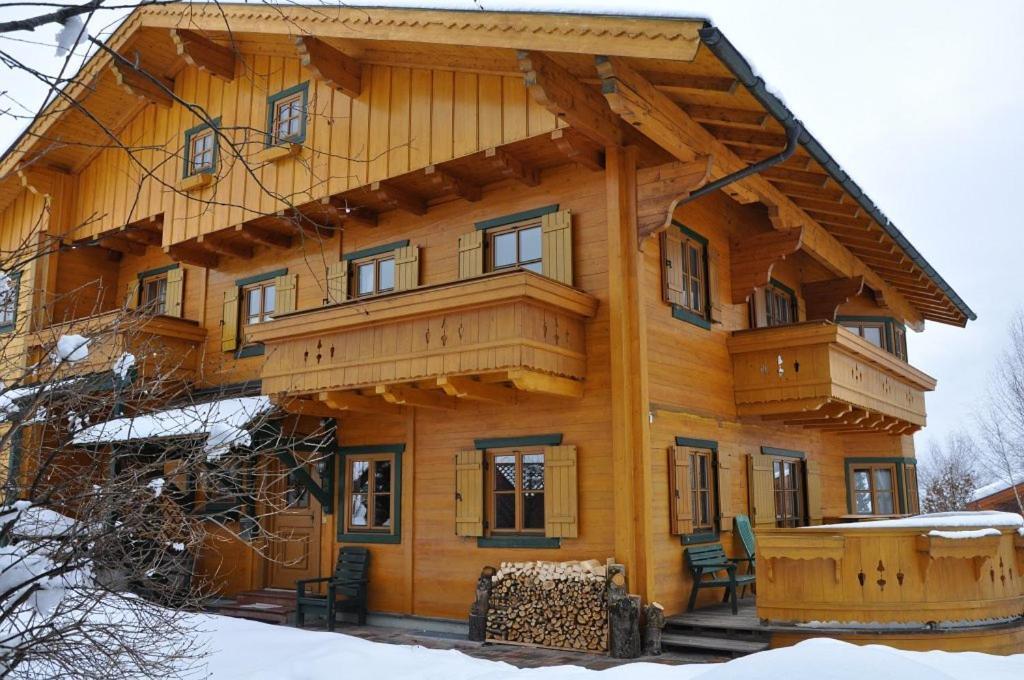 Chalet Lisa 斯拉德明 外观 照片